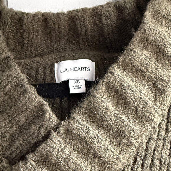 La Hearts Sage V-Neck Sweater - Picture 6 of 6